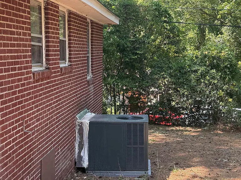 1111 Standish St — Photo 33