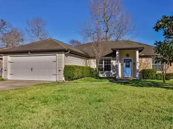 217 Kellyn Ct, Conroe, TX 77306