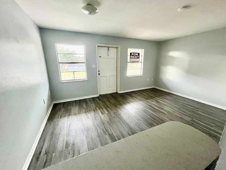 2nd image of 38010 14th Ave APT 10