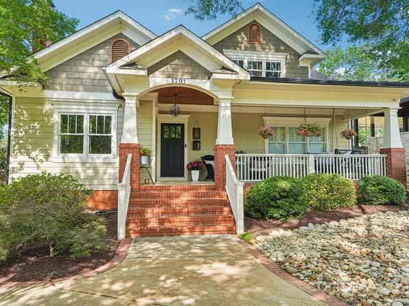 1701 Dearmon Dr, Charlotte, NC 28205