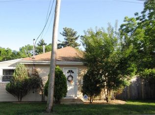 28 Brightside Ave, Warwick, RI 02889