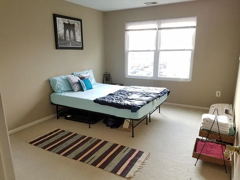 Guest bedroom