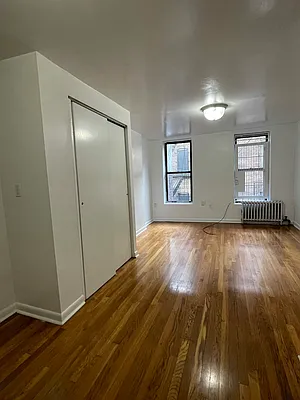 Rented by Peter R. Hungerford, LREB | media 12