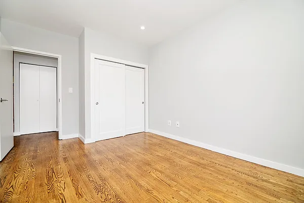 Rented by REAL New York | media 10