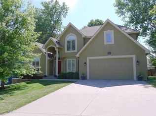 1112 Aspen Dr, Liberty, MO 64068