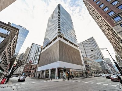 550 N Saint Clair St, Chicago, IL, 60611