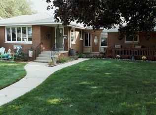 3006 Hess Dr, Highland, IN 46322