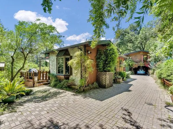 210 Bear Canyon Rd, Los Gatos, CA 95033