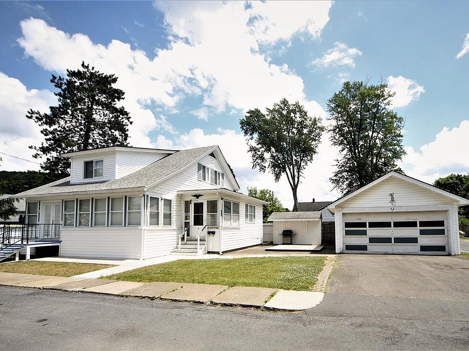 1st image of 9 Tilley Ave