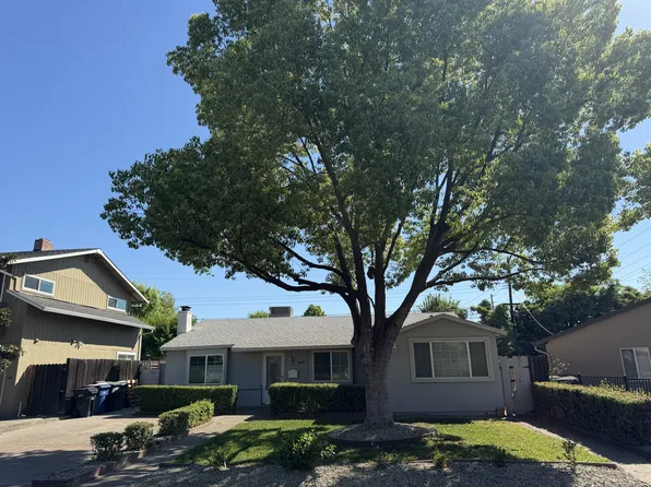 904 Singingwood Rd, Sacramento, CA 95864