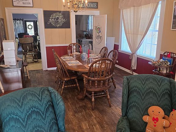 4th image of 101 W Louisville St