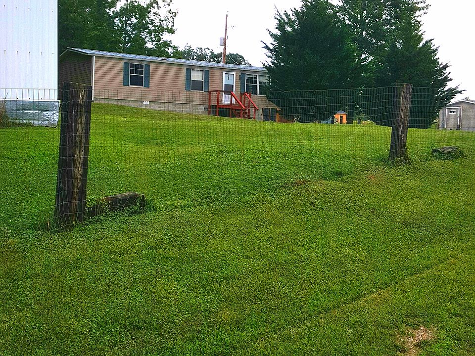 Country home waiting for owners