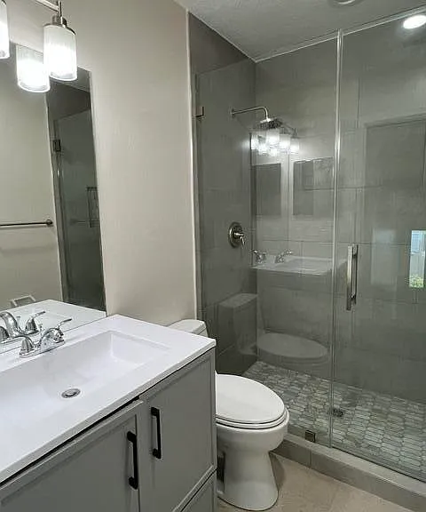 239 Leland Ln — Photo 9