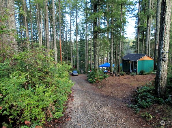 291 NE Collins Lake Drive, Tahuya, WA 98588