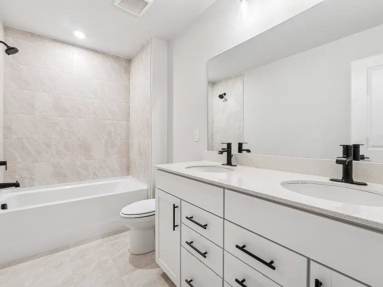 407 Renwood Trl — Photo 11