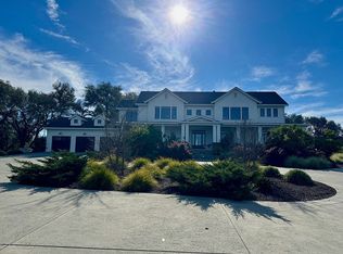 7033 Foothill Ranch Rd, Santa Rosa, CA 95404