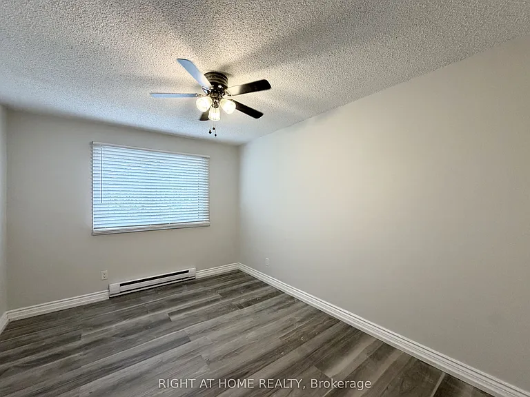 1010 Glen St #91 — Photo 15