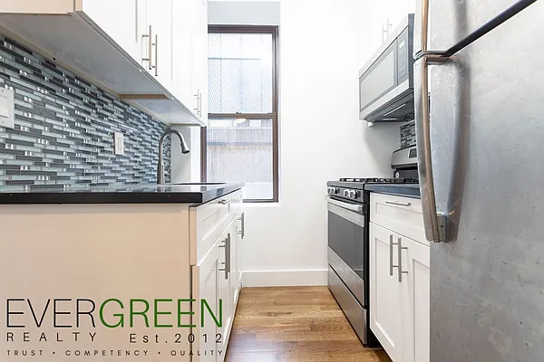 Rented by Pinn Realty | media 15