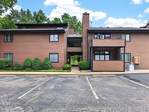 2nd image of 13811 Amiot Dr APT A