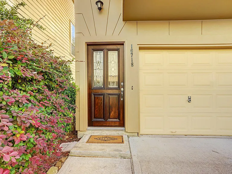 10718 Clearview Villa Pl — Photo 3