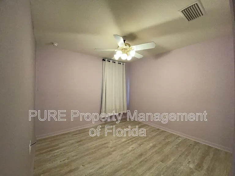 8925 SE 43rd Ave — Photo 20