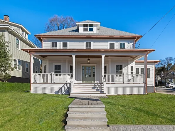 125 Common St, Watertown, MA 02472