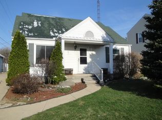 554 Oak Dr, Monroe, MI 48161