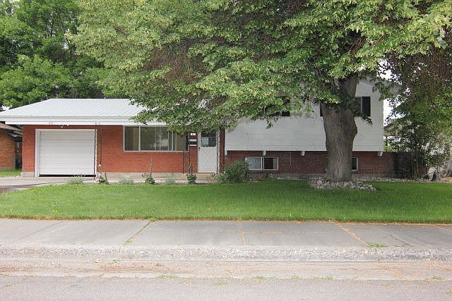 1st image of 1472 Terry Dr