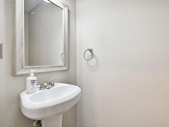 5th image of 4473 Har Paul Cir