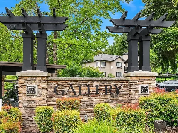 215 9th St, Kirkland, WA