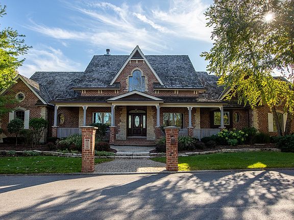 2nd image of 10709 Cherrywood Dr