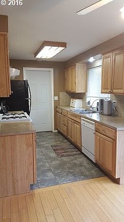 5th image of 316 Hamilton St