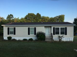 1525 Austins Rd, Gladstone, VA 24553