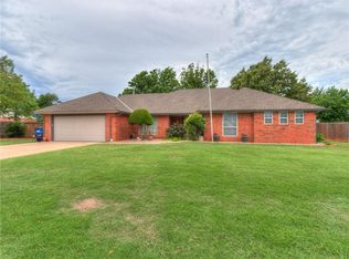 717 N Cardinal Way, Mustang, OK 73064