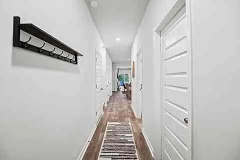 1041 Arborwood Ln SW — Photo 14