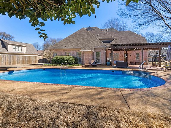 2nd image of 1339 Winoka Rd