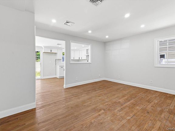 4th image of 27 New Avenue