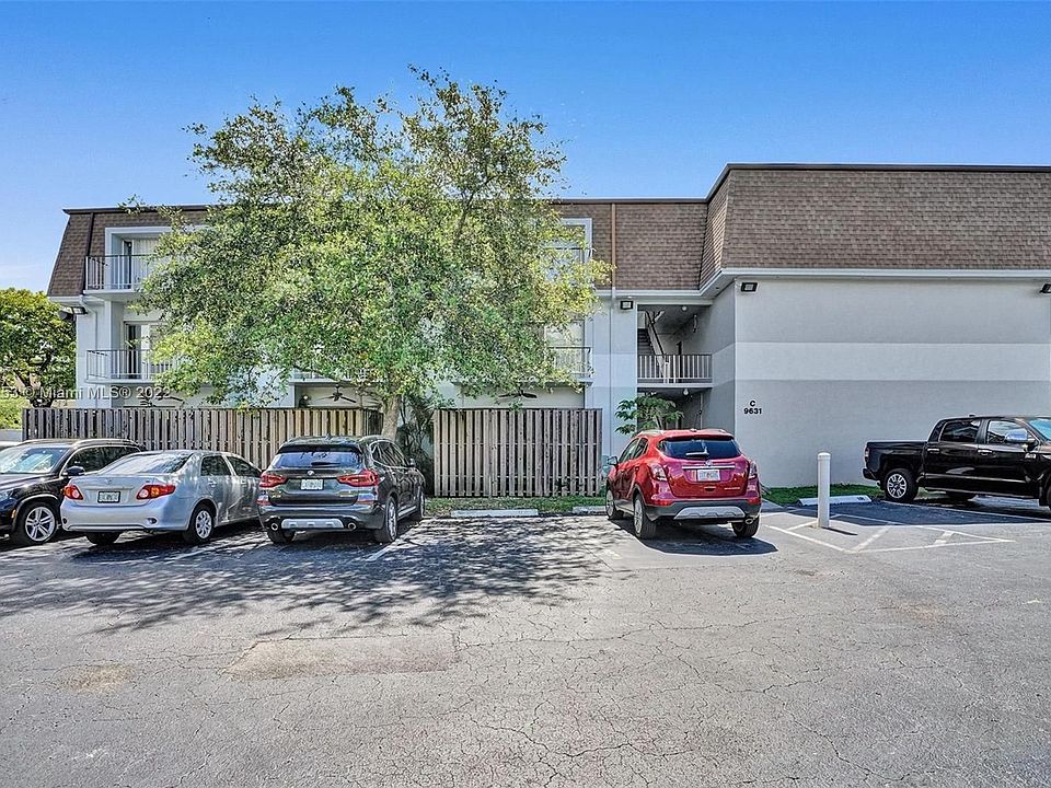 1st image of 9631 SW 77th Ave APT 304C