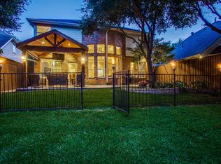 2116 Ash Grove Way, Dallas, TX 75228