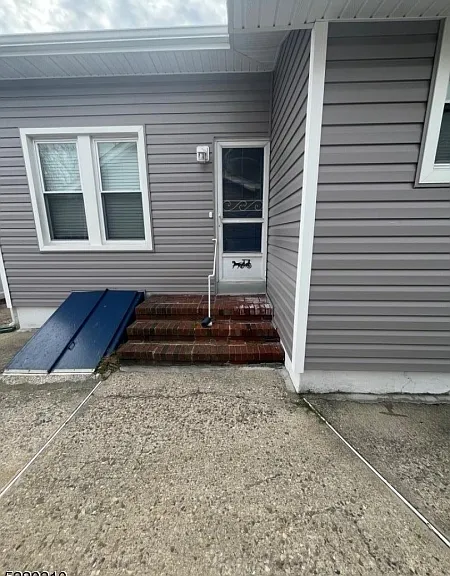 122 Vreeland Ave — Photo 12