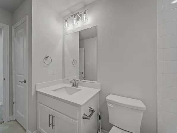 861 Lady Tessala Ave, Lewisville, TX 75056