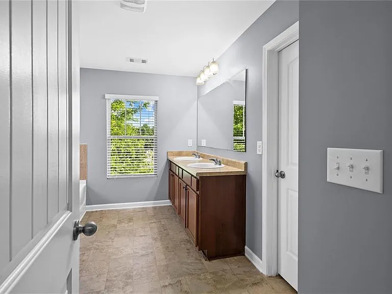 407 Aviary Ln — Photo 61