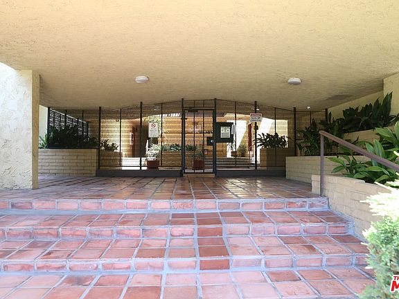 3rd image of 5625 Green Valley Cir APT 109