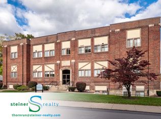 1347 State Ave APT 201, Coraopolis, PA 15108