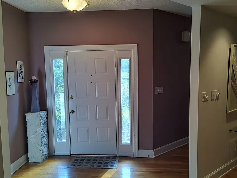 423 Brightwood Dr — Photo 3