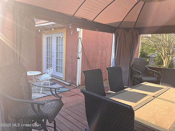 5th image of 16 Nelson Cir