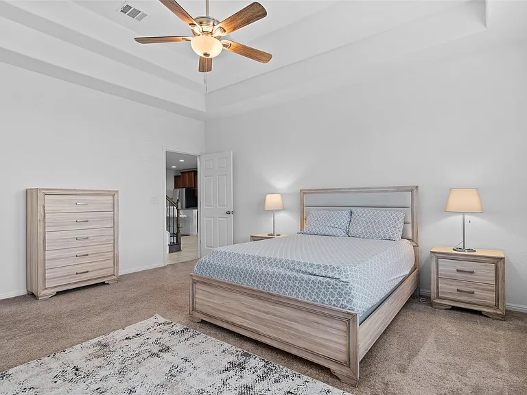 325 La Joya Pass — Photo 19