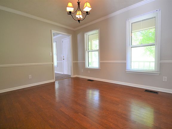 Formal dining room. view2