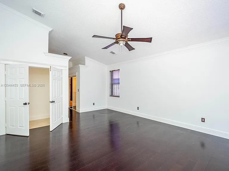351 SW 184th Ter — Photo 36