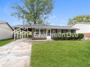 2256 Foggy Bottom Dr, Florissant, MO 63031